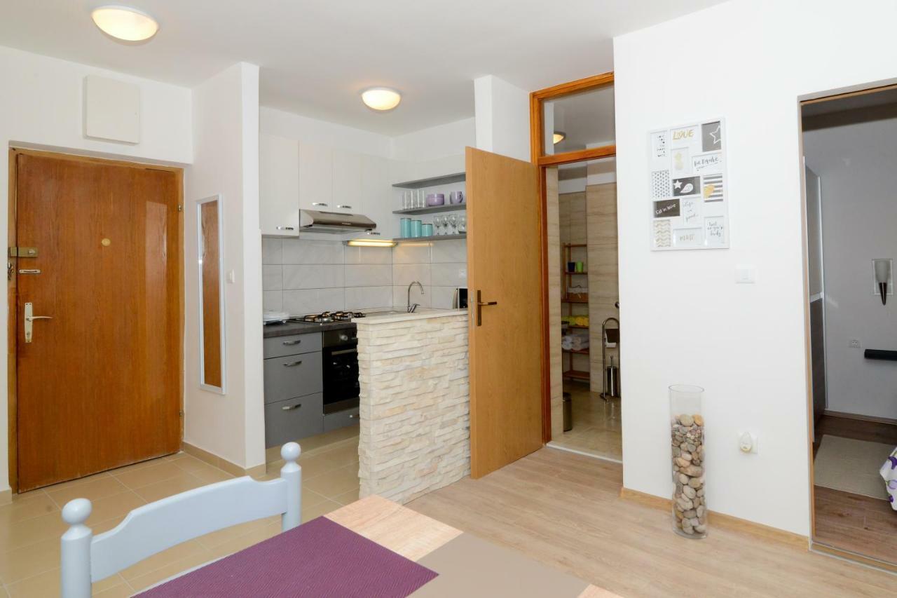 Neluna Apartman Zára Kültér fotó