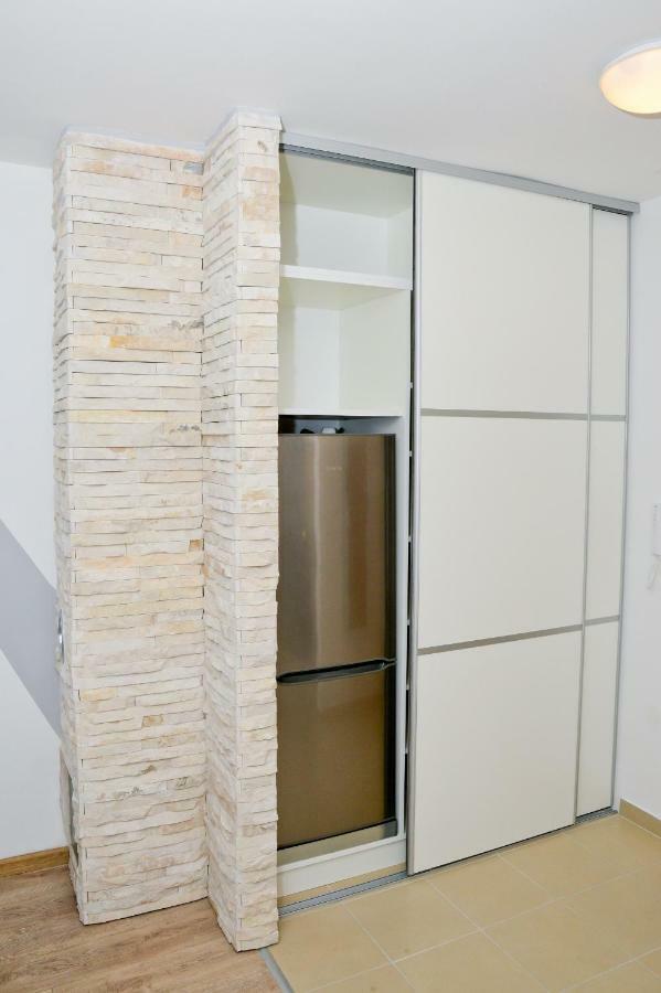 Neluna Apartman Zára Kültér fotó