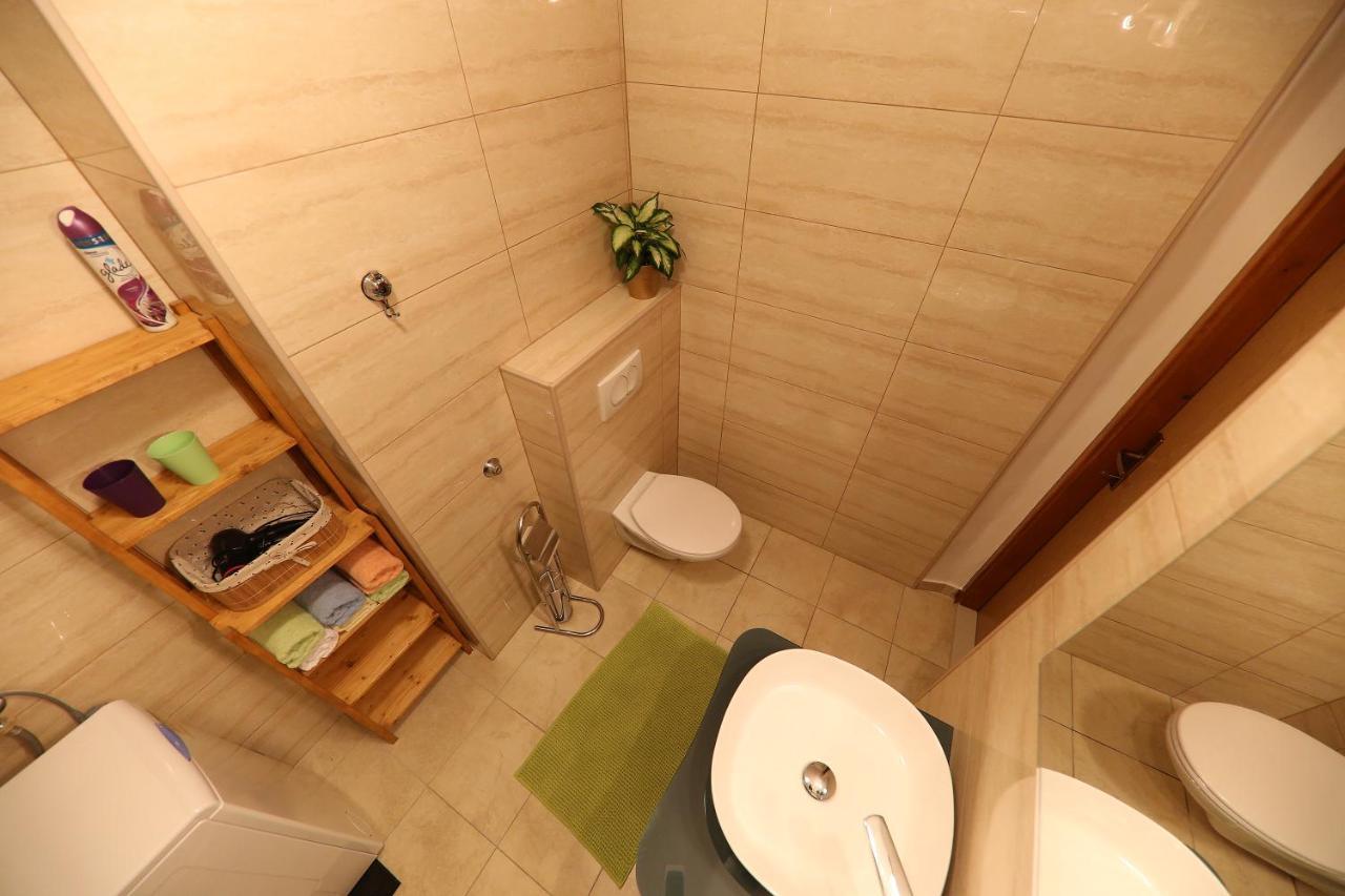 Neluna Apartman Zára Kültér fotó