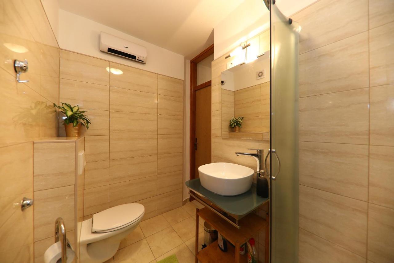 Neluna Apartman Zára Kültér fotó